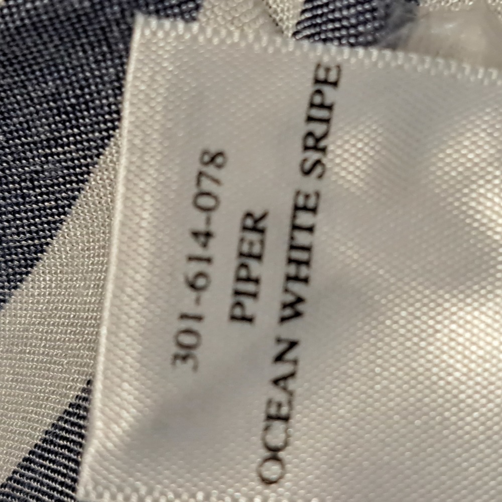 Rails Piper Ocean Women's Gray White Striped Button-Up Shirt Blouse Top Size Med - Picture 8 of 9